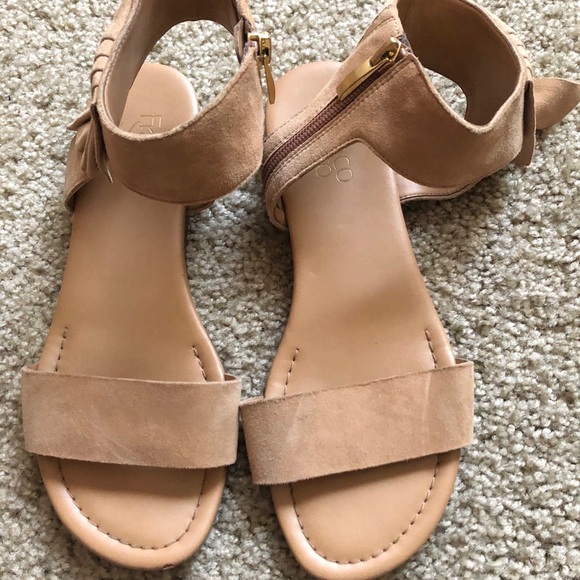 Suede sandals - Picture 2 of 2
